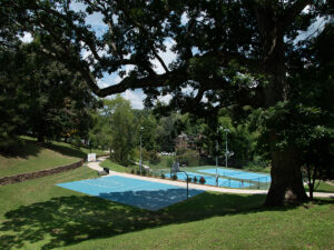 Tennis courts at Montford Park