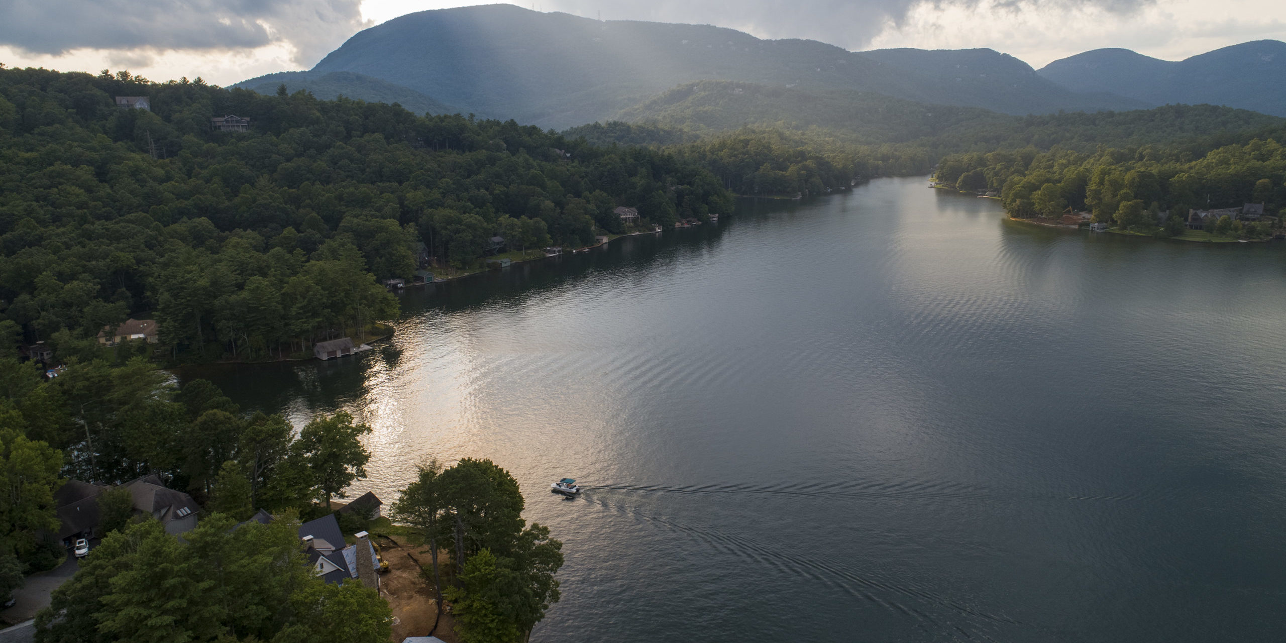 1 Lake Toxaway Estates scaled